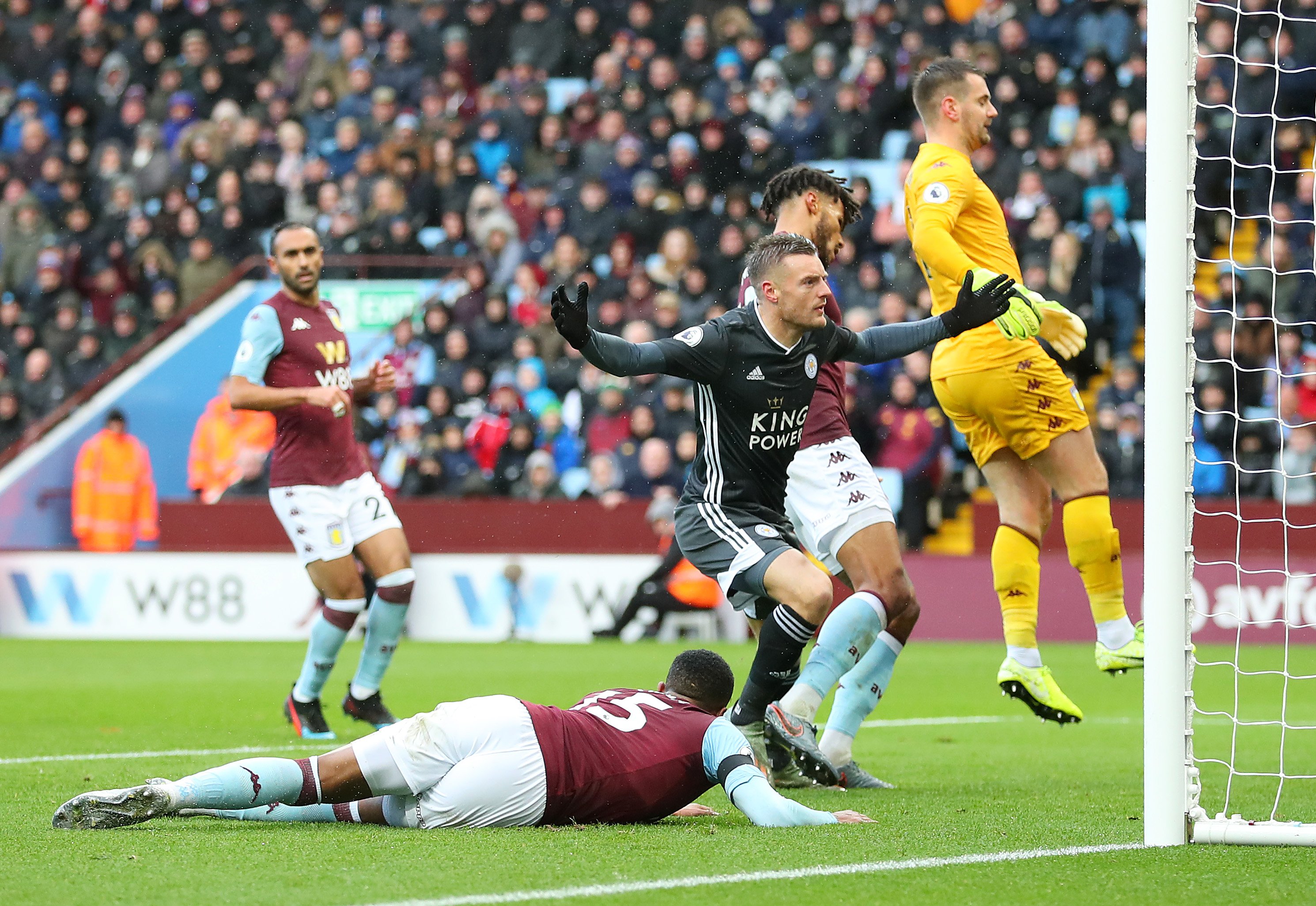 亚马尔在各 亚马尔在各